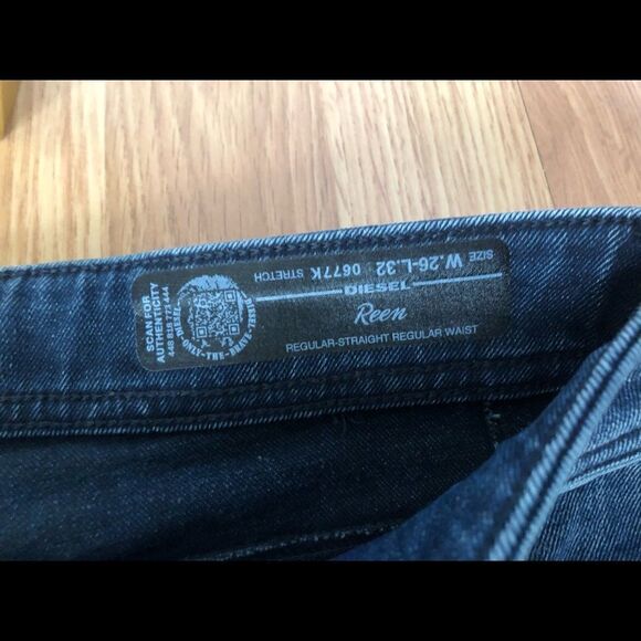 DIESEL 32” Reen Straight Jeans 0677K Dark Wash - Picture 3 of 10